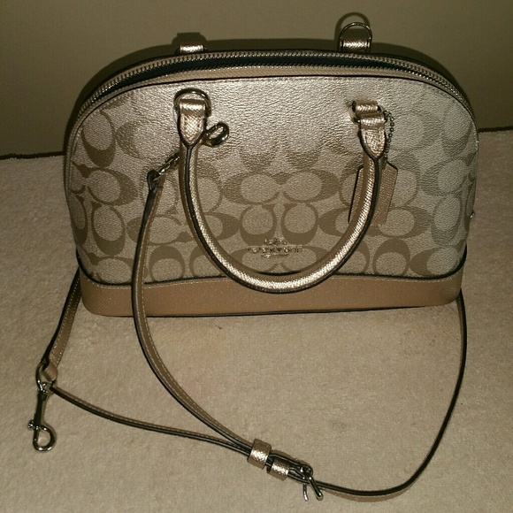 Coach mini satchel purse - Picture 4 of 5